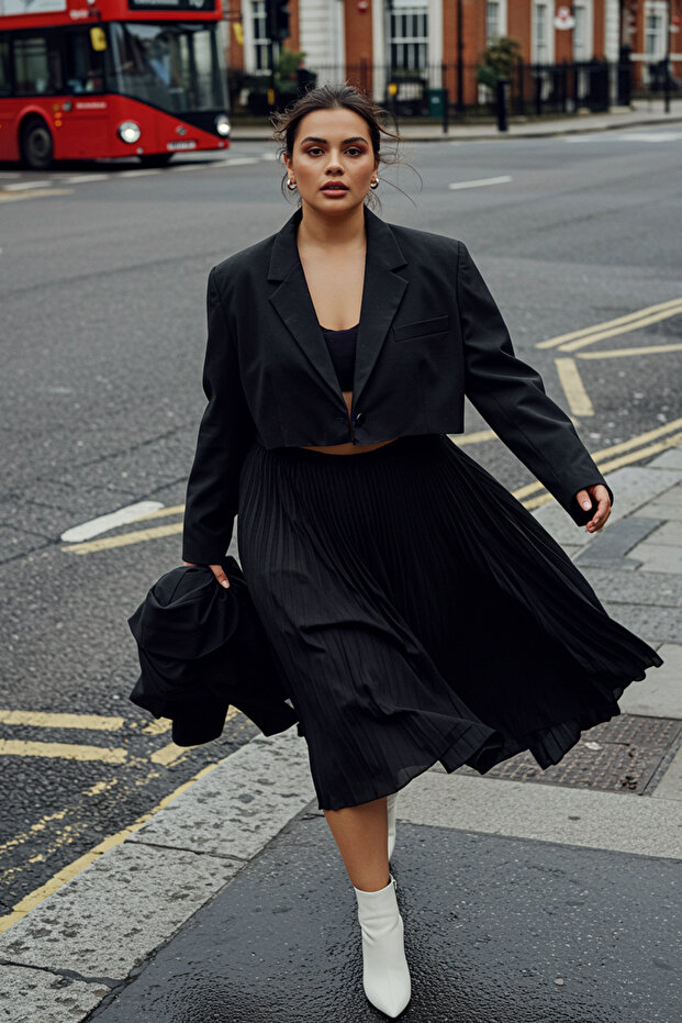 Czarna marynarka z podszewką w dużym rozmiarze TBBSS24AG00003 - 1