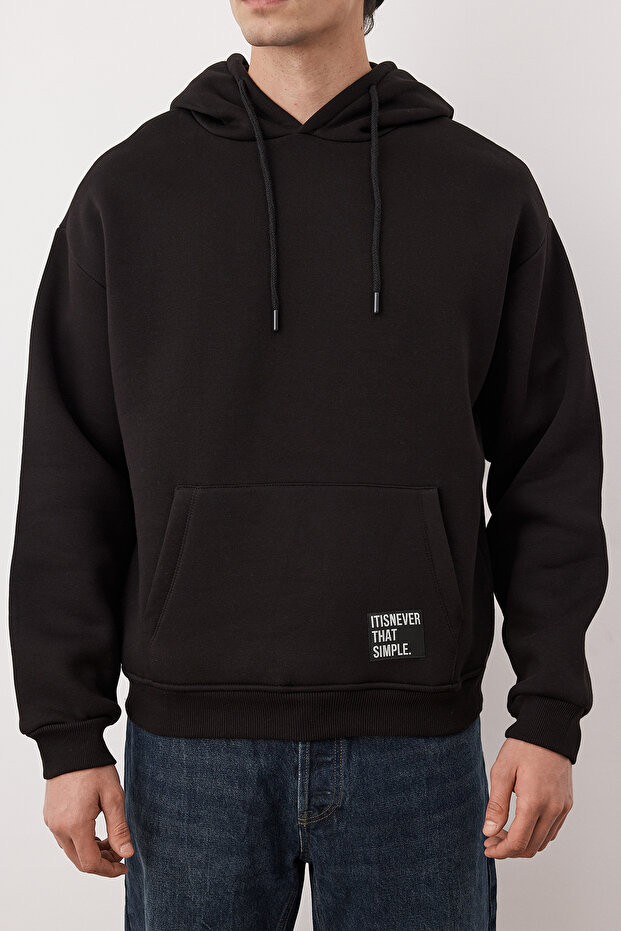 Siyah Oversize/Geniş Kesim Kapüşonlu İçi Polar/Sıcak Tutan Sweatshirt TMNAW21SW2005 - 3