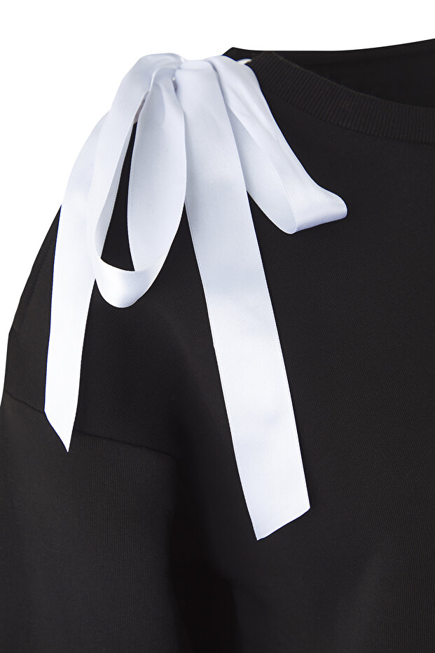Teen Siyah Açık Omuzlu Slogan Nakışlı Kalın İçi Polarlı Örme Sweatshirt TWOAW26SW00139 - 6