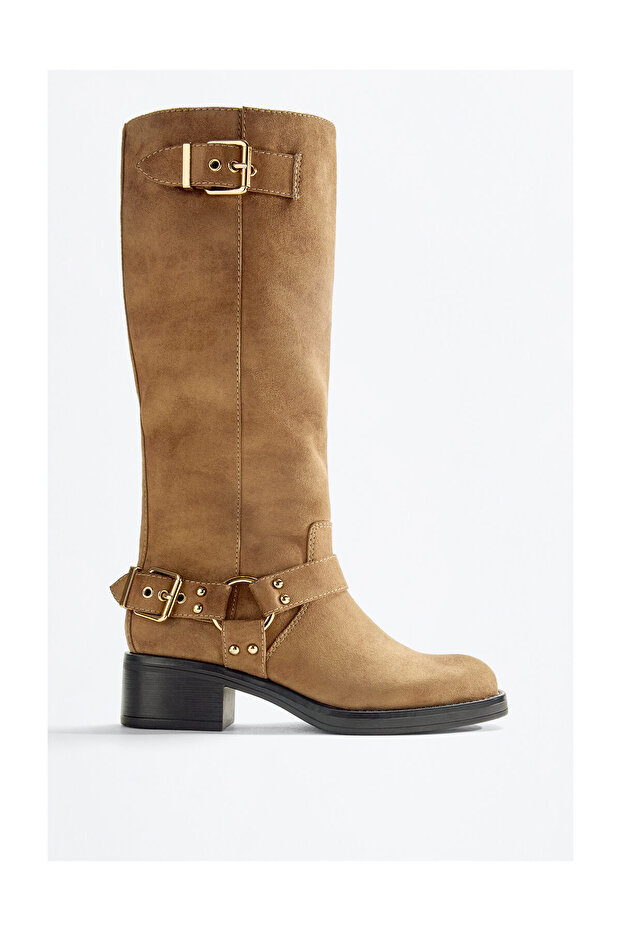 Női művelúr lapos talpú csatos csizmák - 1