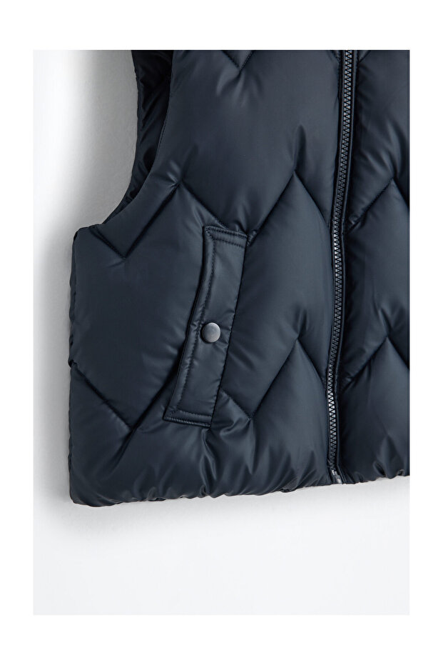 Dziecięca pikowana kamizelka w zygzakowaty wzór - 2