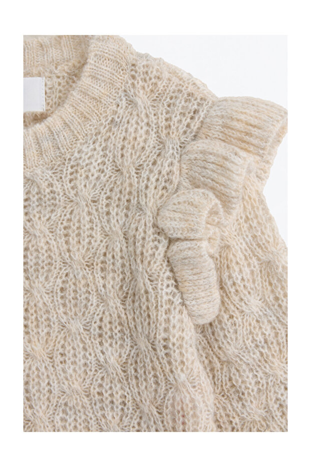 Dziecięcy sweter z falbanami - 3