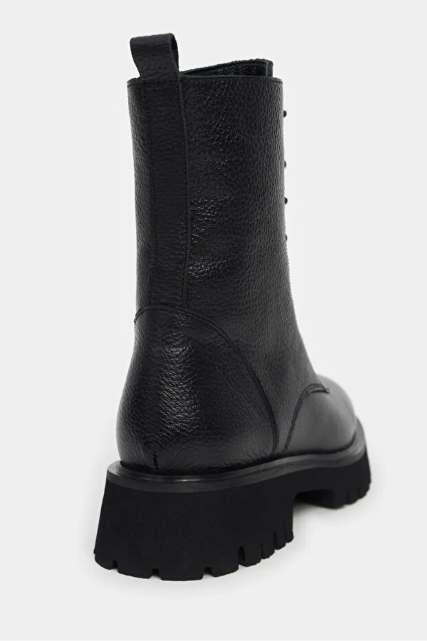 Tempest fekete valódi bőr sarkú, fűzős női csizma - 8