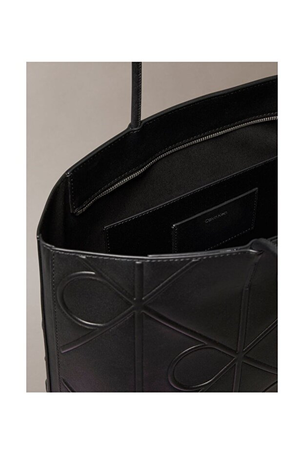 EMBOSSED AOP LEATHER TOTE - 3