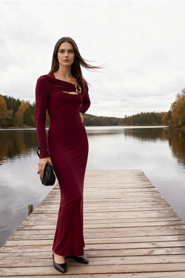 Bordo Cut Out ve Aksesuar Detaylı Vücuda Oturan Esnek Maxi Örme Elbise TWOAW26EL00246 - 2