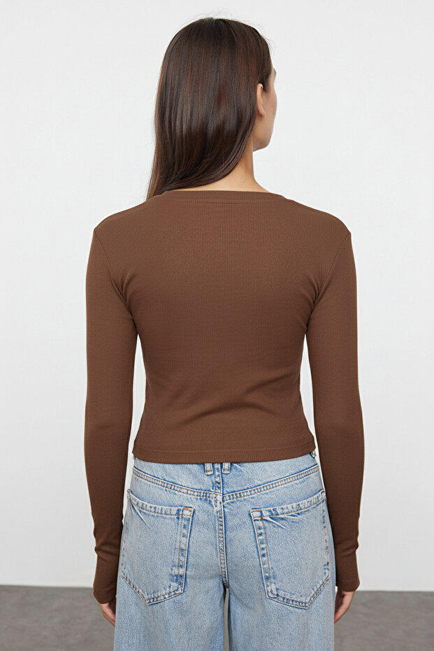 Kahverengi Viskon Bisiklet Yaka Crop Esnek Örme Bluz TWOAW24BZ00116 - 5