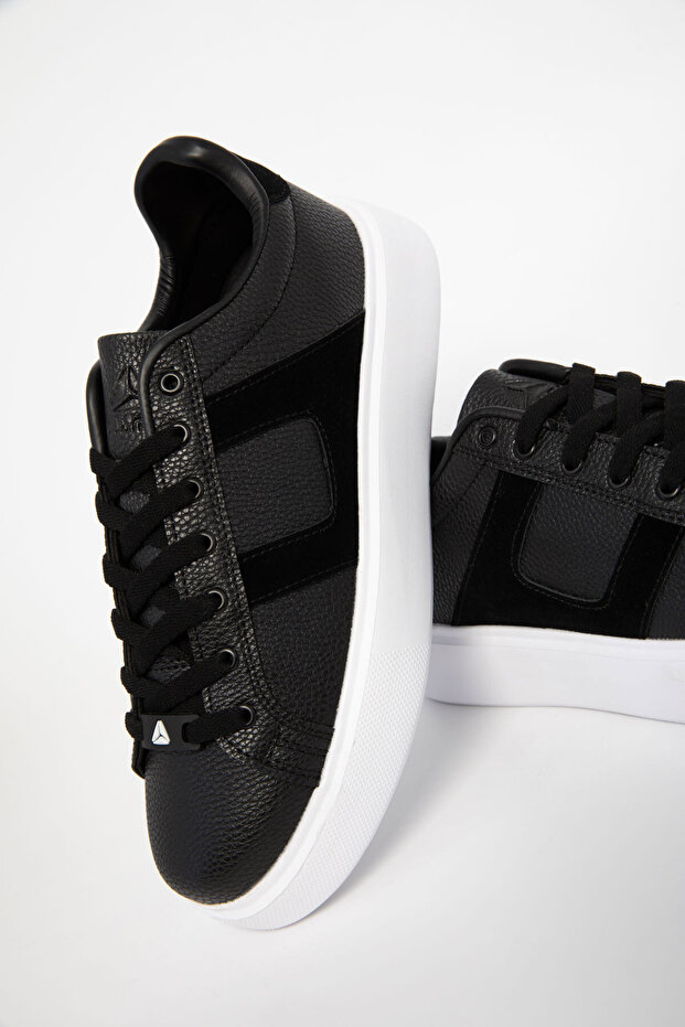 Schwarzer Herren-Sneaker 20957 - 2