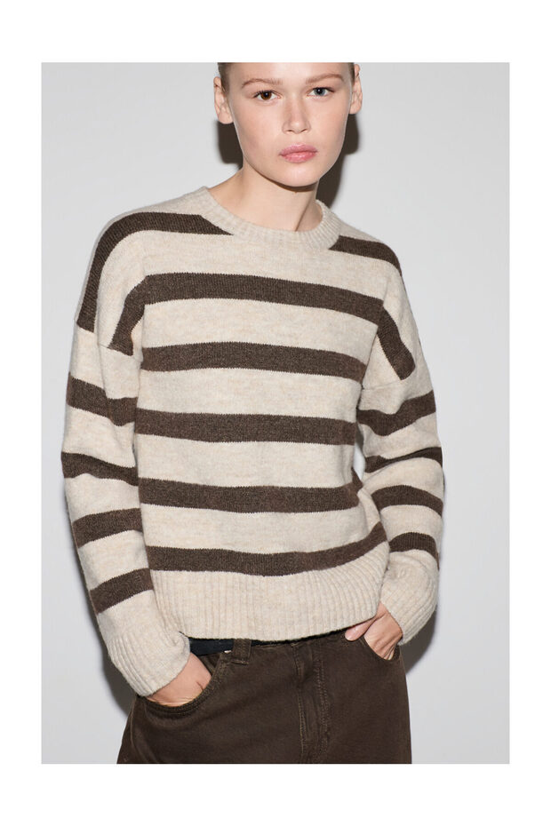 Kobieta Sweter z okrągłym dekoltem z piankowej dzianiny - 6