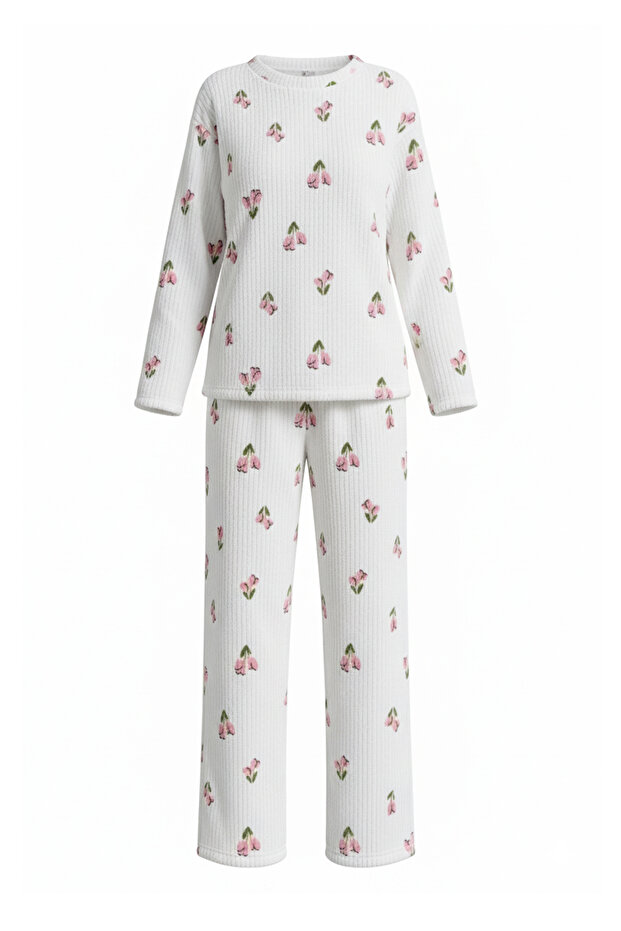 Beyaz Pamuklu Çiçekli Yumuşak Tuşe Fitilli Örme Pijama Takımı THMAW26PT00218 - 2