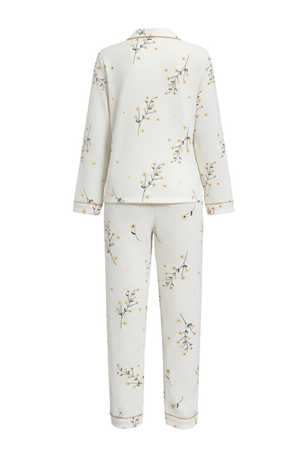 Beyaz-Sarı Dokulu Çiçekli Biyeli Örme Pijama Takımı THMAW26PT00212 - 3