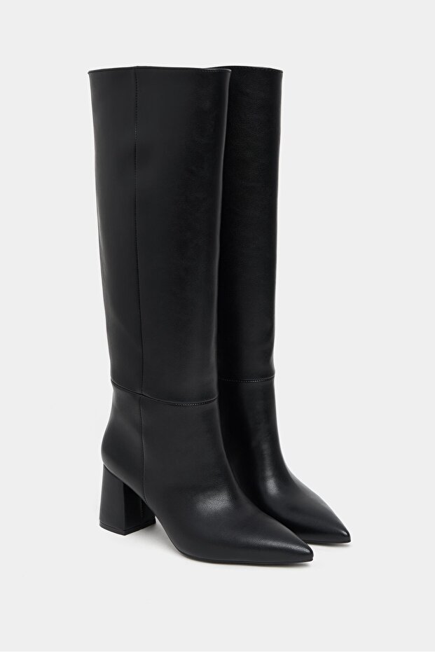 Briar fekete matt hegyes orrú női sarkú csizma - 4