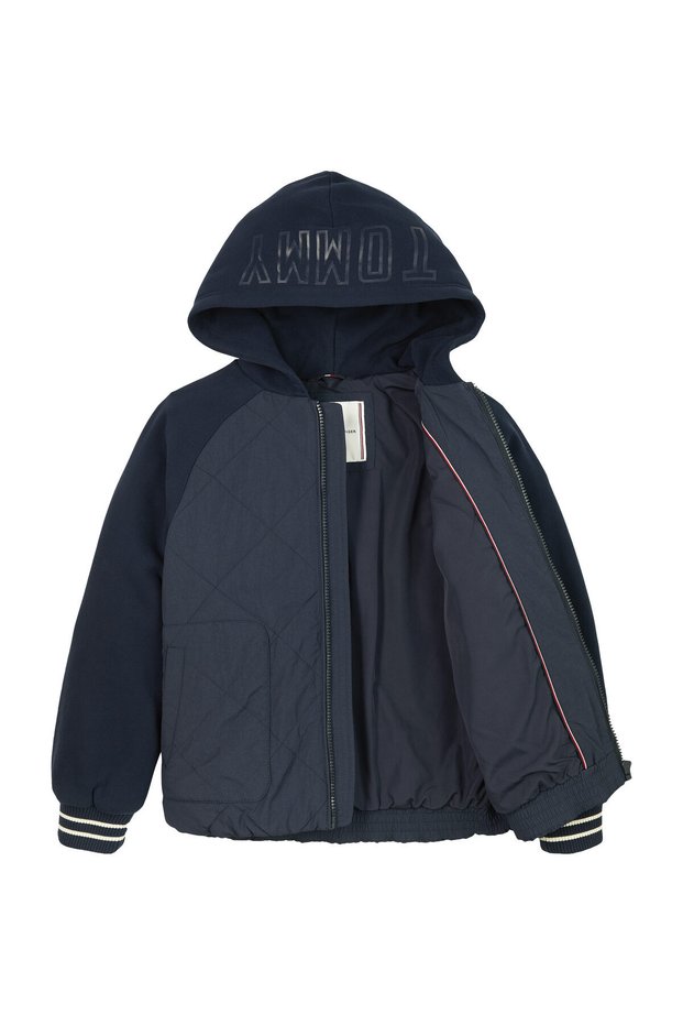 Steppjacke im Materialmix