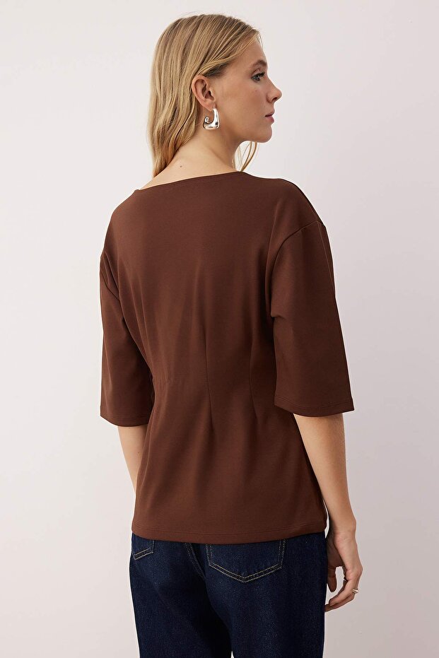 Kahverengi Interlok Peplum/Belden Oturmalı Esnek Örme Bluz TWOAW26BZ00187 - 4