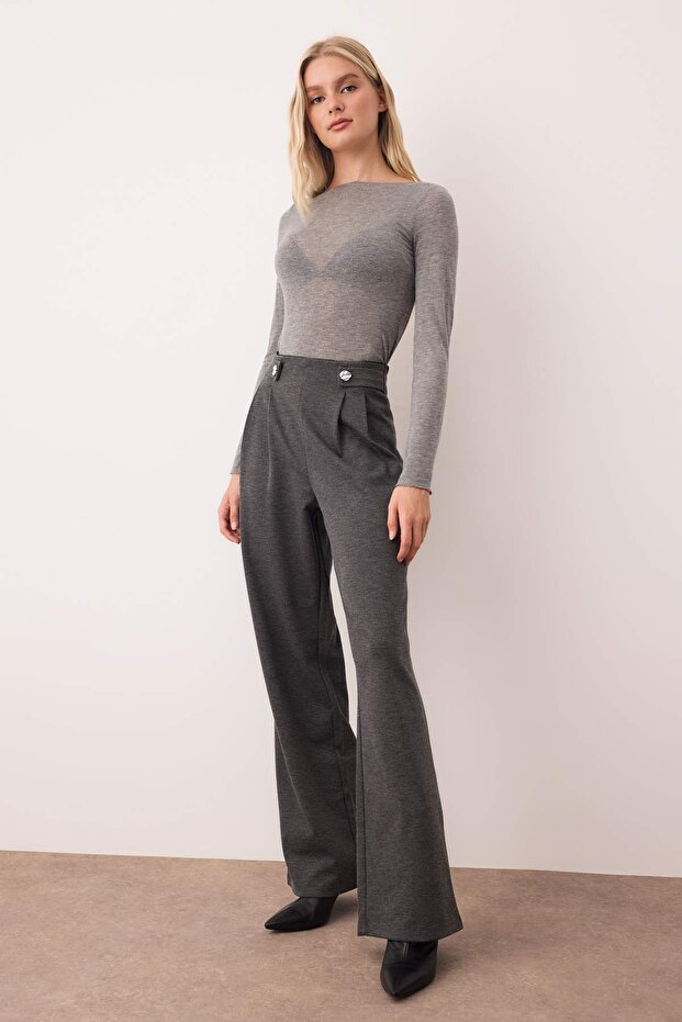 Antrasit Diagonel Pileli Düğmeli Wide Leg/Geniş Paça Örme Pantolon TWOAW26PL00041 - 2