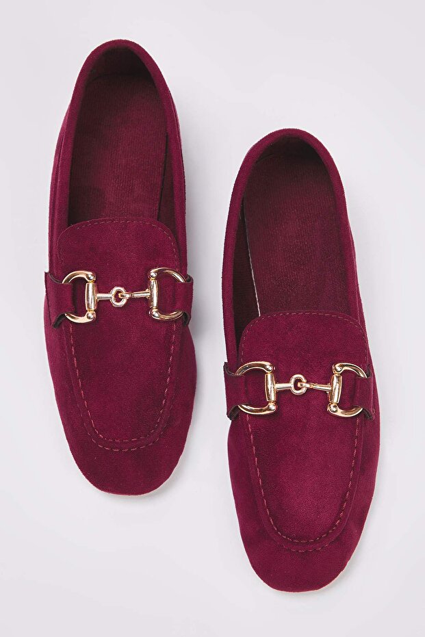 Vişne Çürüğü Süet Aksesuar Detaylı Kadın Loafer Ayakkabı TAKSS25LA00000 - 1