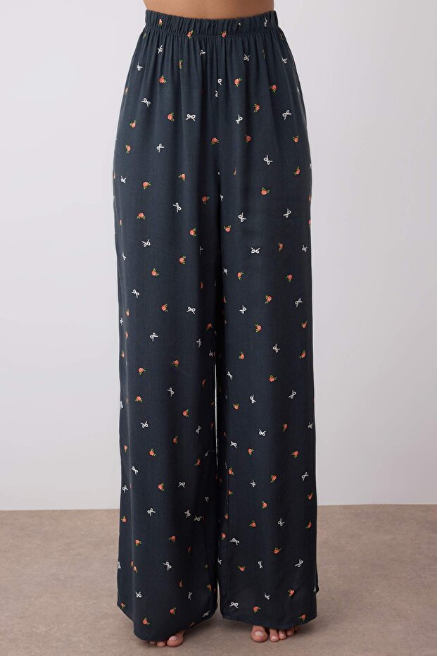 Çok Renkli Kurdele/Fiyonklu ve Çiçekli Viskon Dokuma Pijama Takımı THMAW26PT00065 - 3