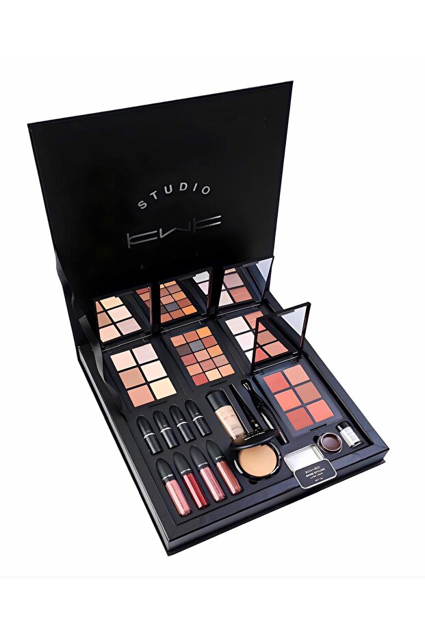بوكس مكياج اسود kwk - 9