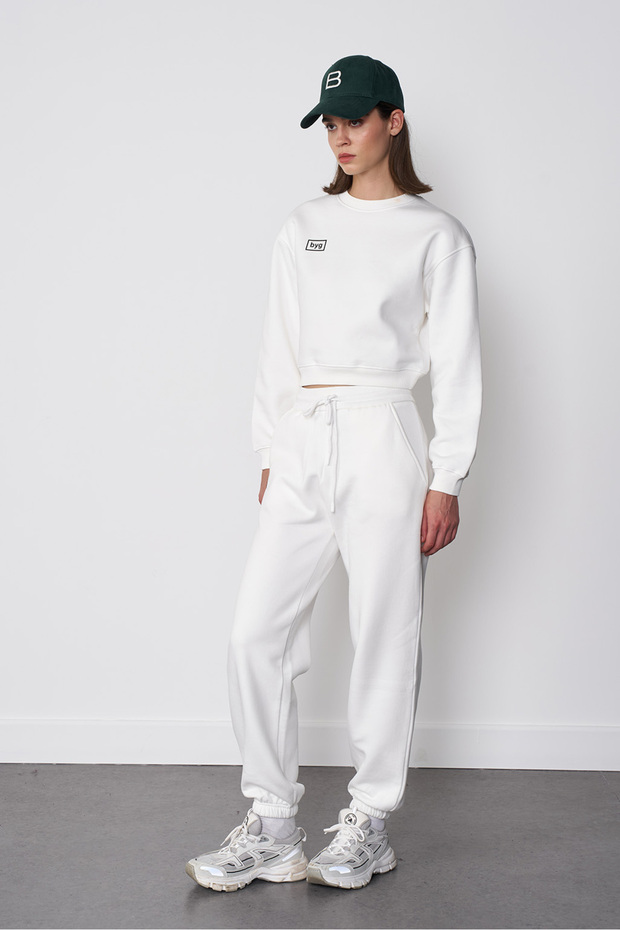 Basic Crop Sweatshirt - 1