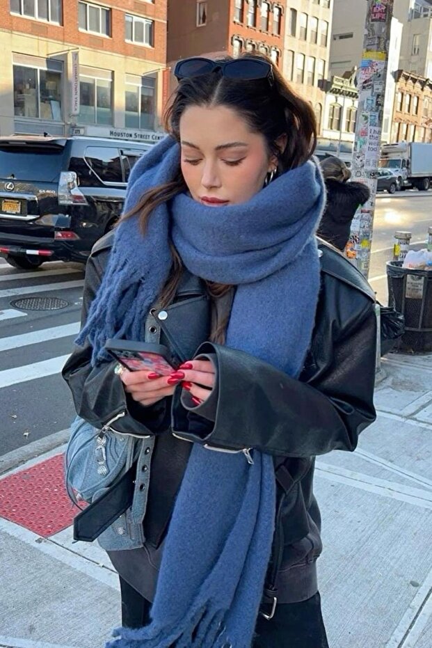 Unisex Puffy Lightweight Scarf Indigo
