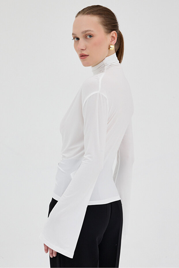 2517 بلوزة بأكمام طويلة ورباط باللون البيج - 5