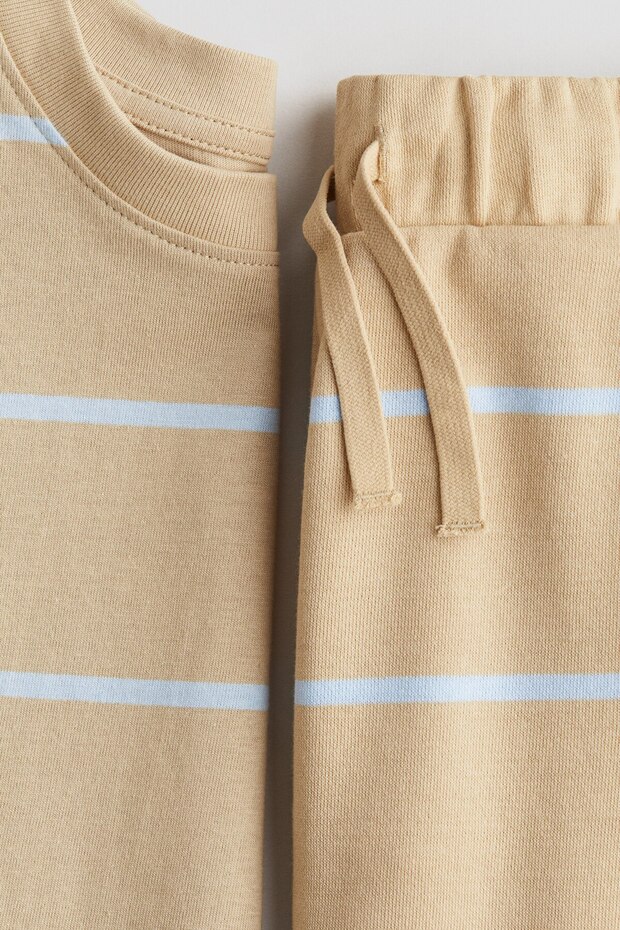 2 Parçalı Tişört ve Şort Set - 2