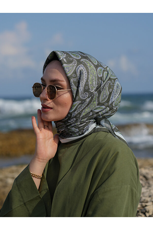 وشاح ناعم بنمط عرقي - 1