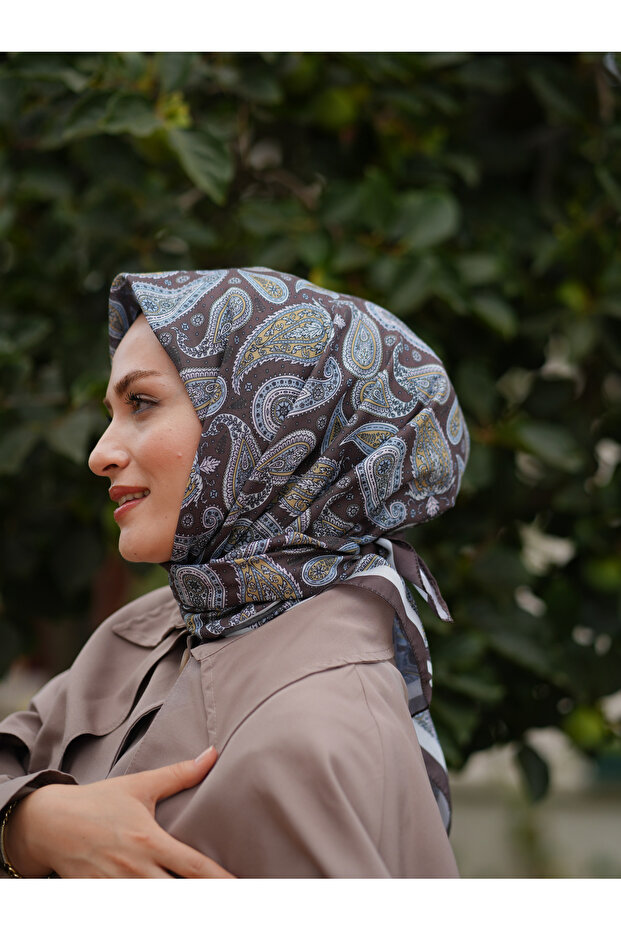 وشاح ناعم بنمط عرقي - 1