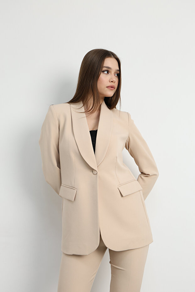 بدلة بنطلون وسترة بزر واحد باللون البيج - 3