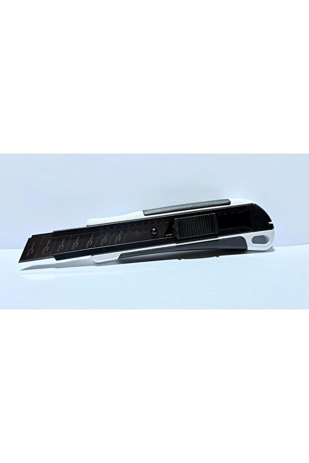 LUTZ Premium Cutter Knife S27311 – Heavy Duty German Utility Knife with Snap-Off Blades | Ergonomi