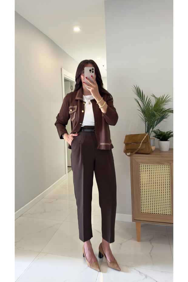 Moje Coffee Belt Detailed Carrot Pants