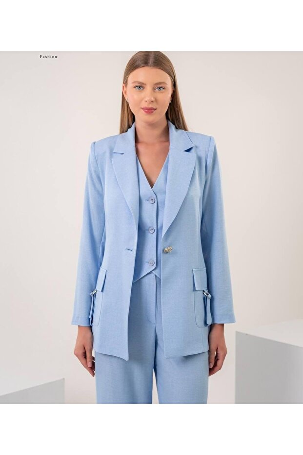 طقم مكون من سترة وبنطلون - 1