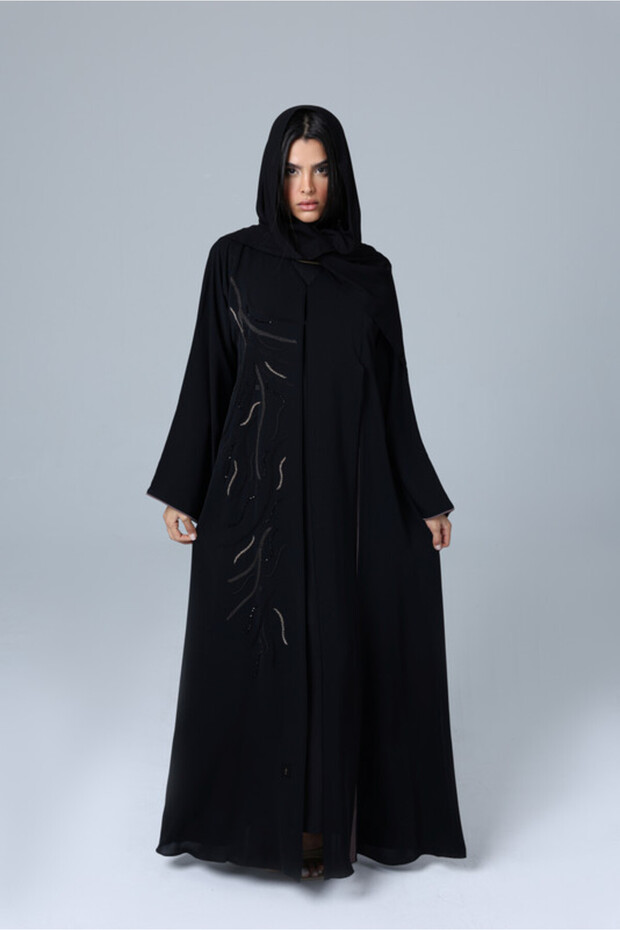 عباية سادة مطرزة بخطوط من الخرز - 1