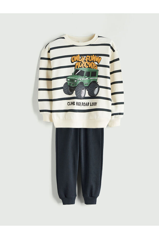 Leave Your Style with Us | Crew Neck Boys' Sweatshirt and Sweatpants