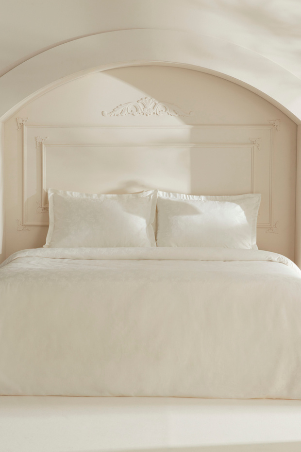 Viole Double Duvet Cover Set White