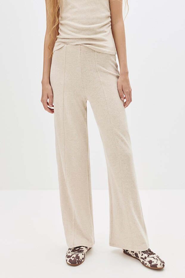 Yumuşak dokunuşlu geniş paça pantolon - 4
