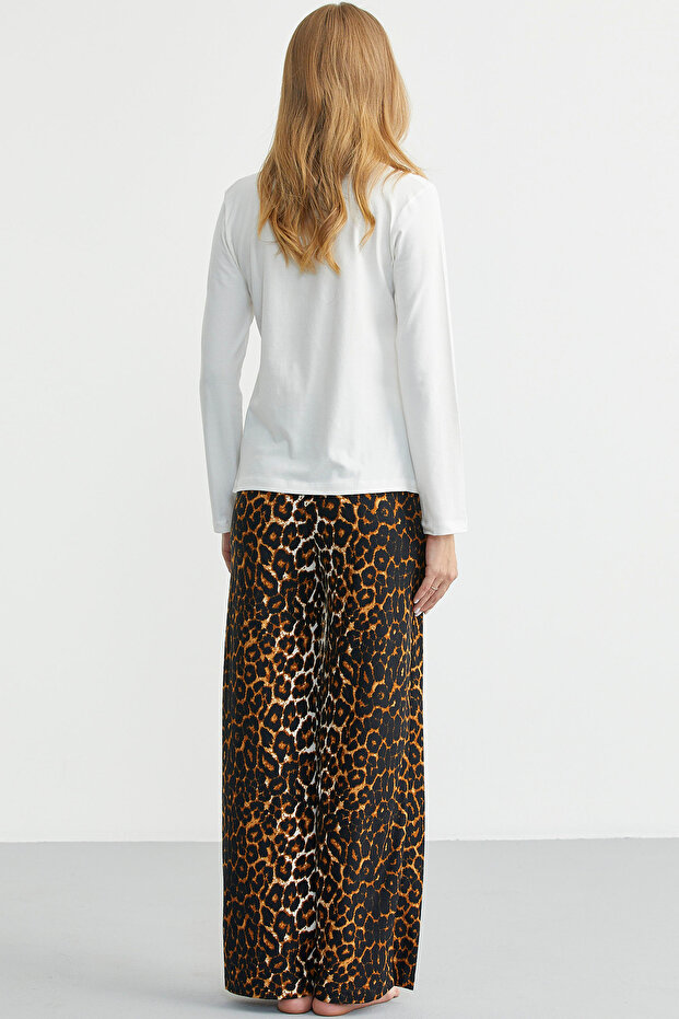 Soft Textured Leopard Combination Comfortable Set - Ecru - 6