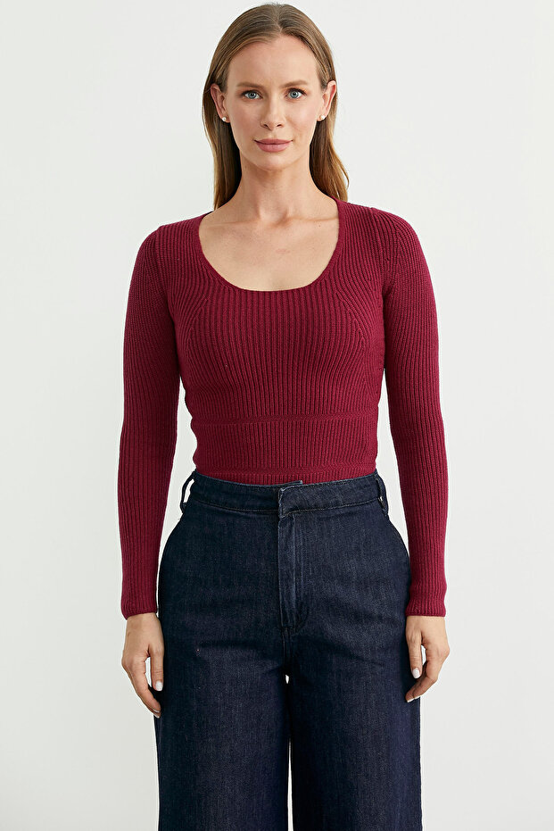 Ribbed Knit Sweater with Snap Buttons at the Bottom - Burgundy