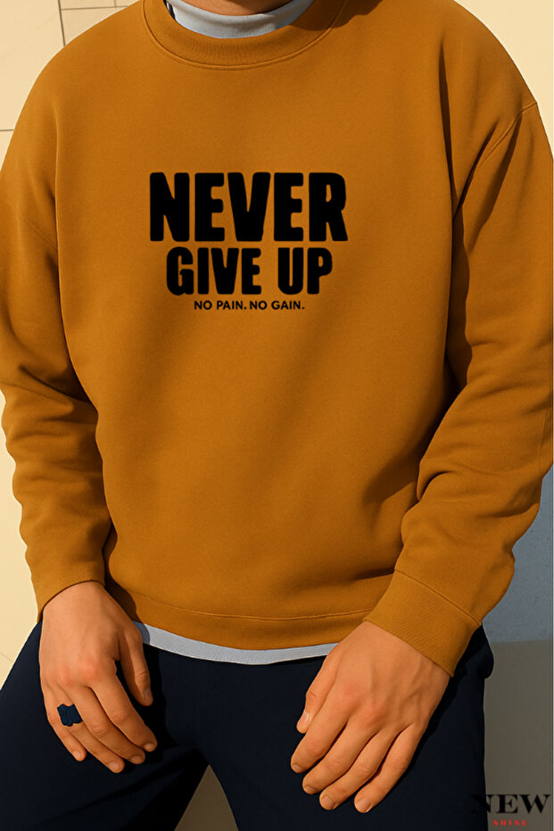 سترة مطبوعة بياقة دائرية من Never Give Up