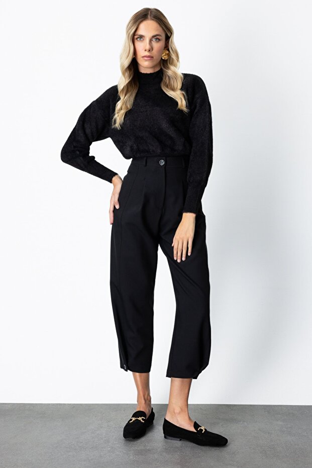 بنطلون بجيوب فليتو وأزرار على الأرجل - 1