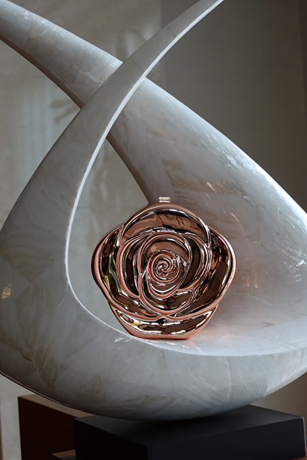 Women's Rose Gold Rose Mica Chain Shoulder Bag