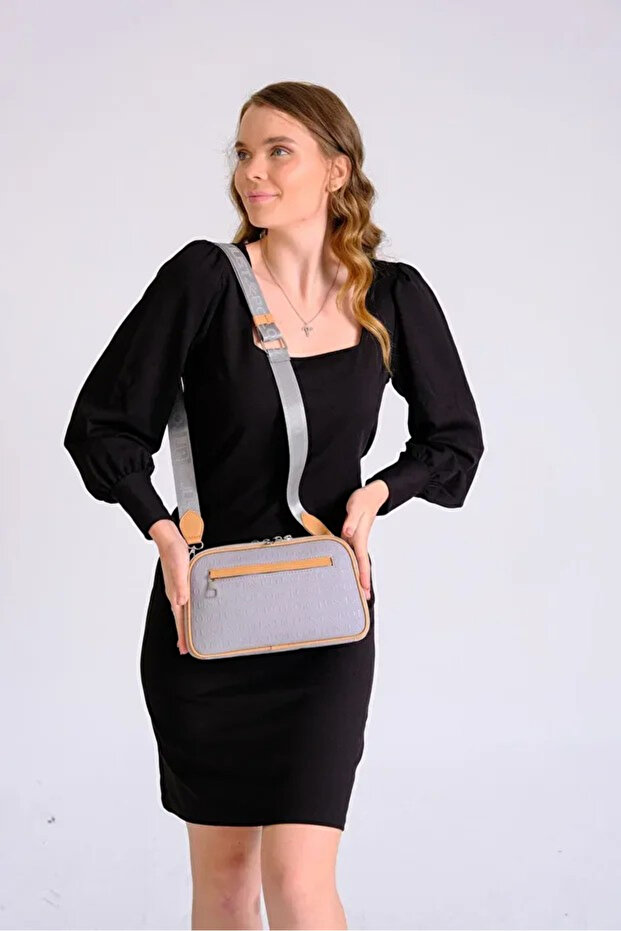 Women's Adjustable Strap Waterproof Luxury Shoulder Bag Shoulder Bag Size: 16 X 26 cm