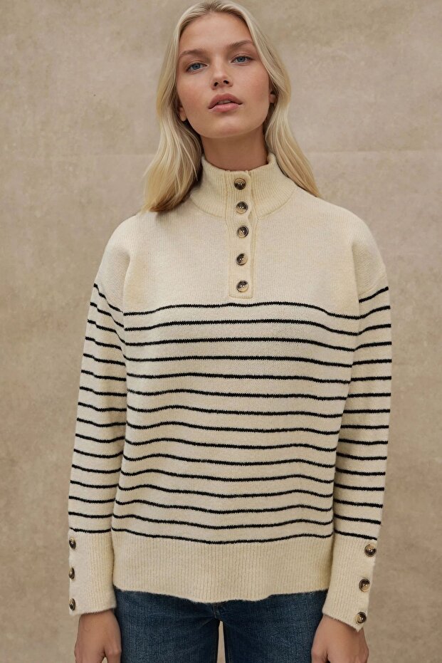 Düğmeli Triko Kazak - 2