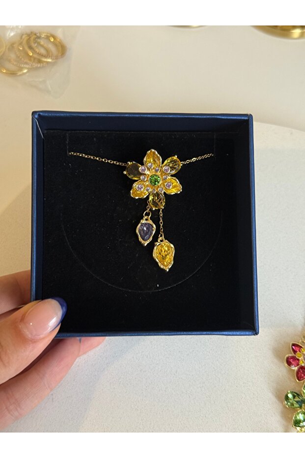 Çiçekli Kolye - 1
