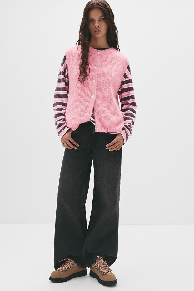 Yumuşak triko düğmeli yelek - 2