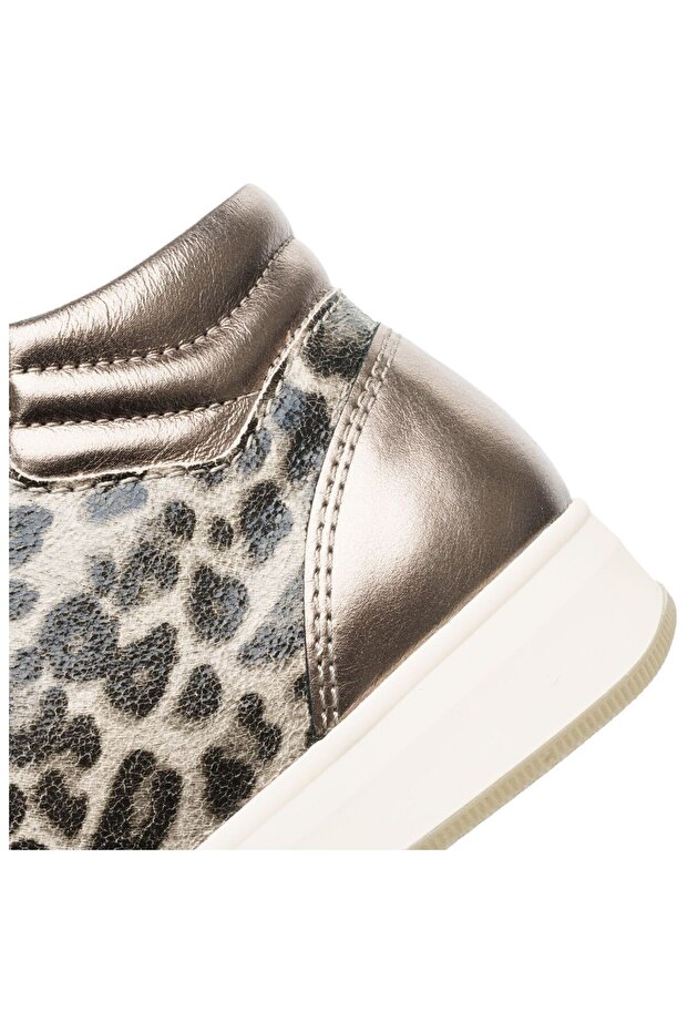 Sneaker - 5