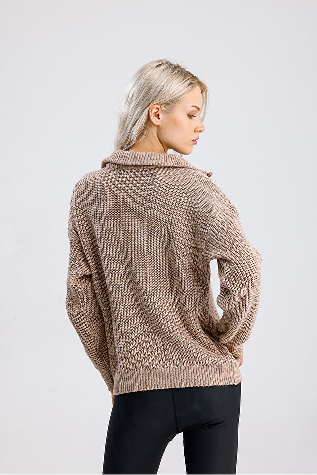 Zippered Sweater - 7