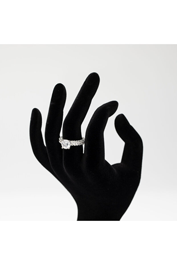 Precious Solitaire Ring - 2