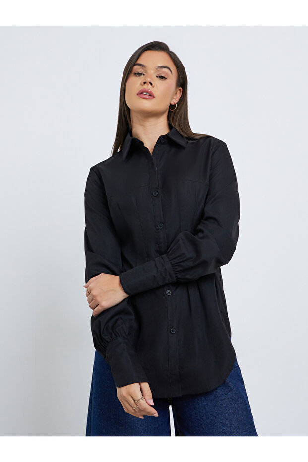 Solid Buttoned Spread Collar Shirt - 1