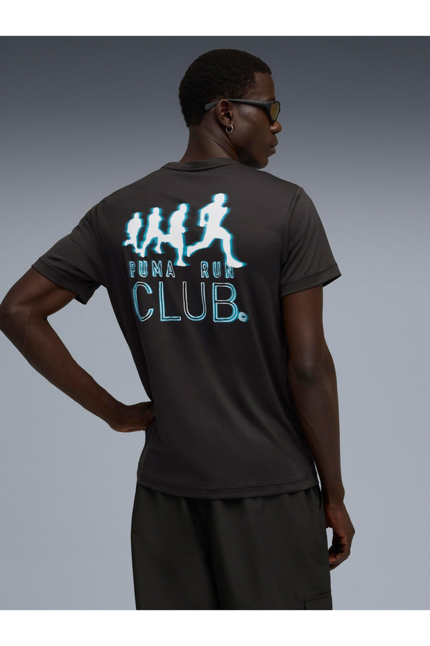 تي شيرت جرافيكي من Run Club - 1