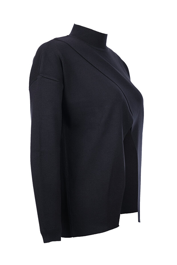 Minimalist Oversize Long Sleeve Women's Sweater - New Season